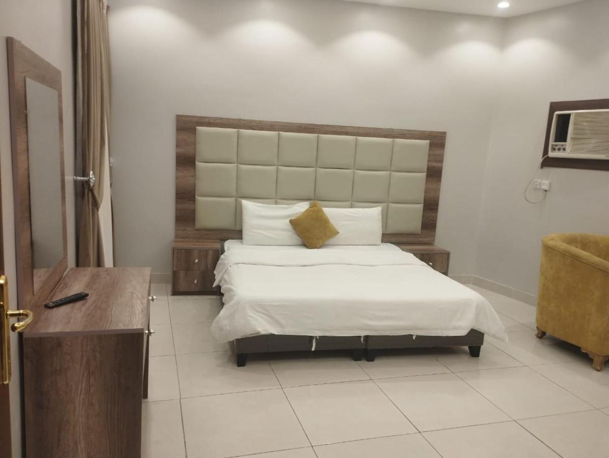 Diamond Suites For Furnished Apartments Медина Екстериор снимка